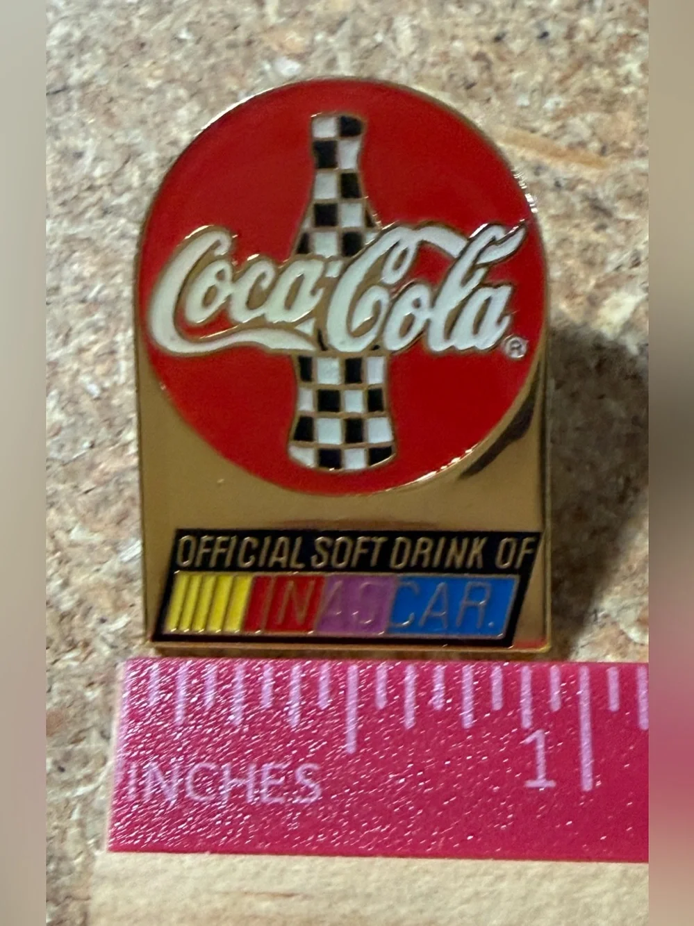 Vintage 1998 Coca-Cola NASCAR Pin Official Soft Drink Coke Racing Lapel Hat Pin